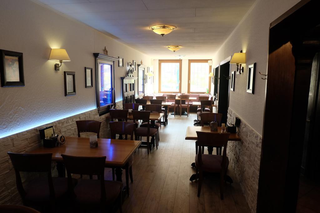 Hotel Zum Weissen Ross Winsen  Exterior photo